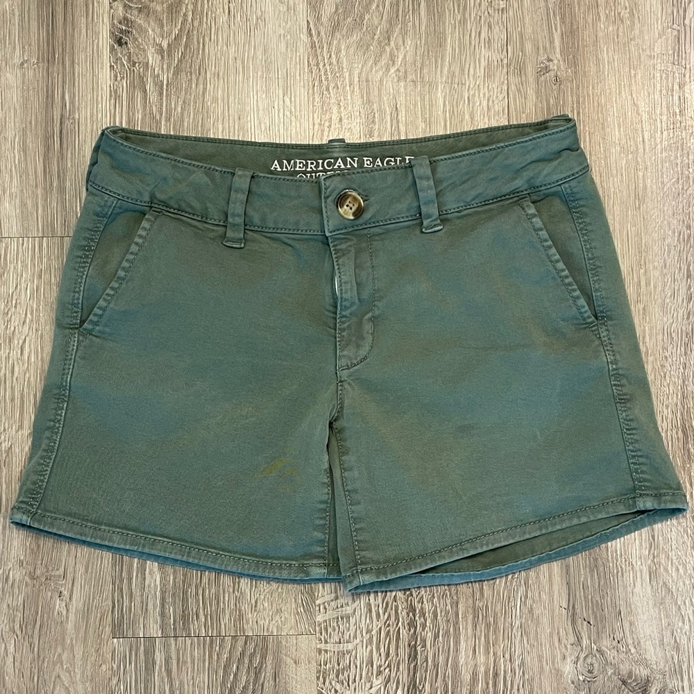 American Eagle Midi Shorts - Size 4